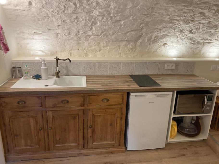 Les Matelles : Charmant Logement En Pierres Exterior photo